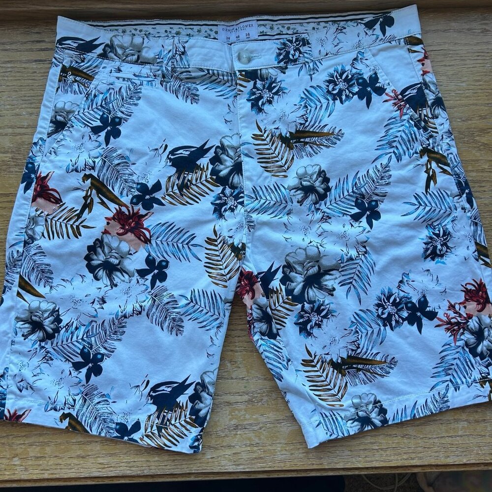 Denim & Flower Ricky Singh White Floral Comfy Stretch Chino Golf Shorts Sz 36